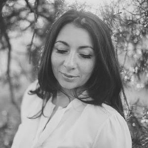 Meet your Posher, Tara florence